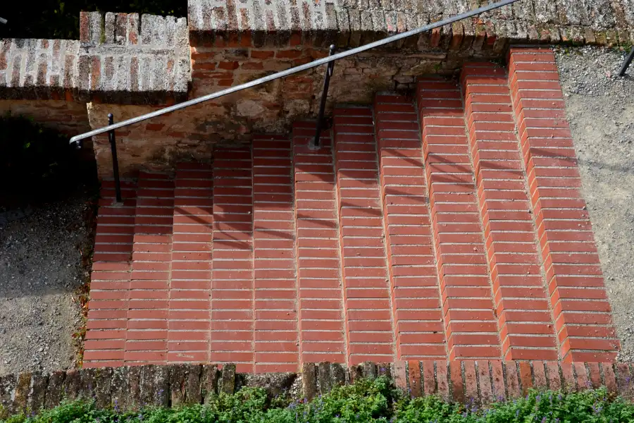 How to Identify When Your Concrete Stairs Need Repair in Lafayette CO